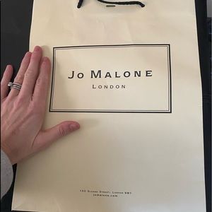 Jo Malone Gift Bag!! Larger size !!